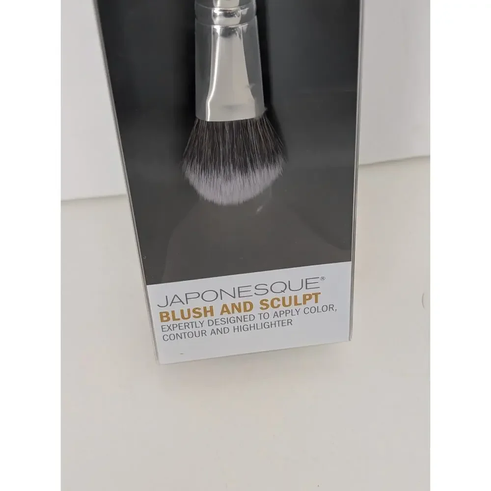 Japonesque Blush and Sculpt Makeup Brush Dual End Contour Highlight New